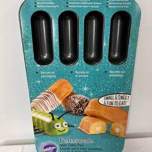 Wilton Delectovals 12 Mini Cake Pan C$20